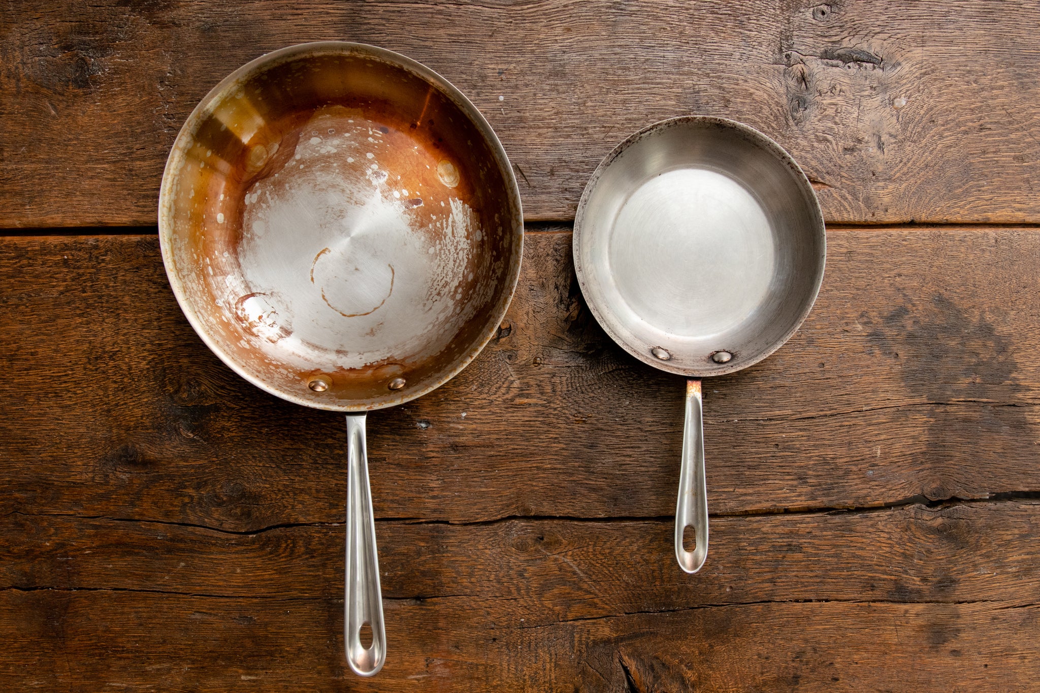 Cleaning stainless steel pans