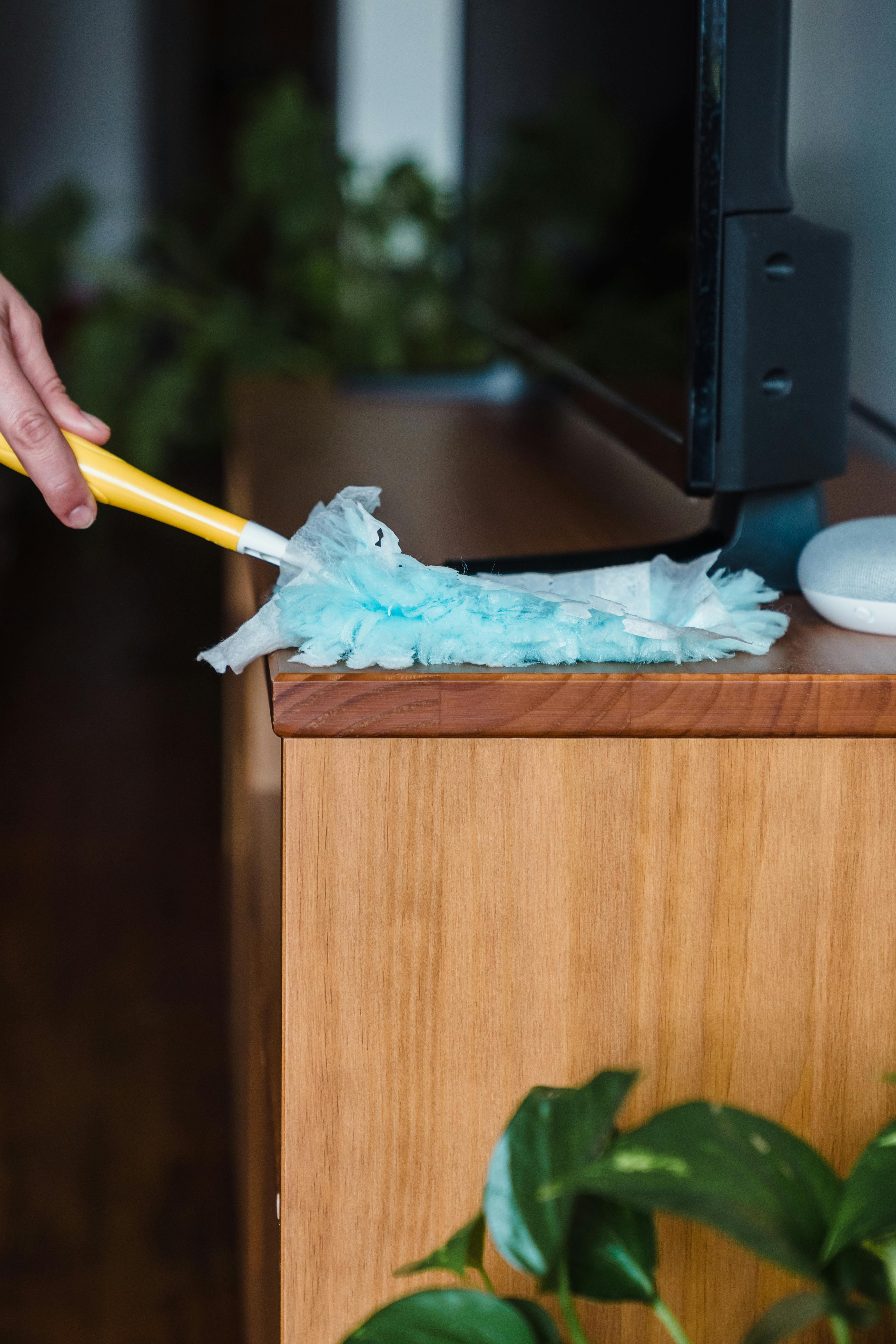 Cleaning a TV Screen